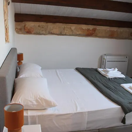 Mondello Apartment *